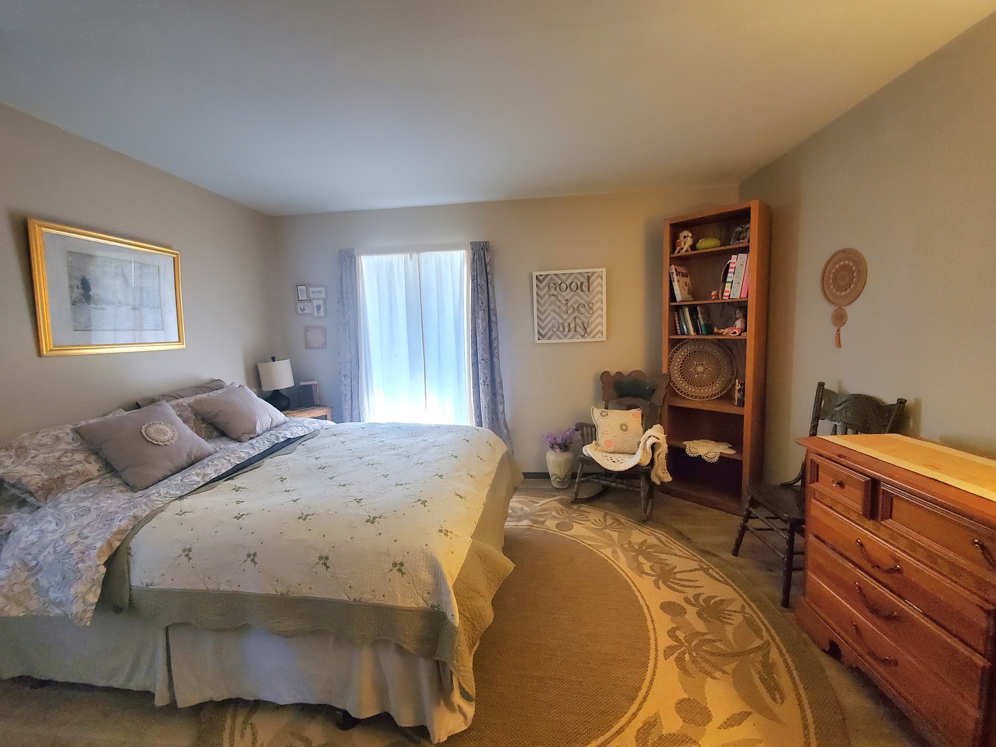 42W490 Kedeka Road Sugar Grove, IL 60554 - Photo 11 of 30 a bedroom with a bed and a couch