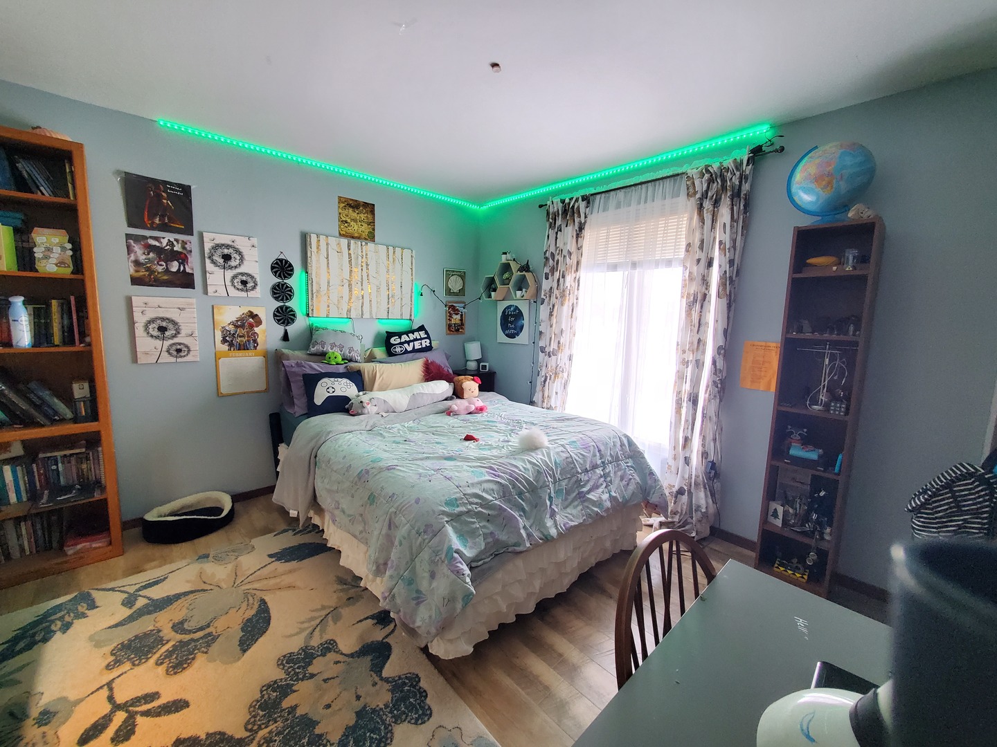 42W490 Kedeka Road Sugar Grove, IL 60554 - Photo 20 of 30 a bedroom with a bed and a window