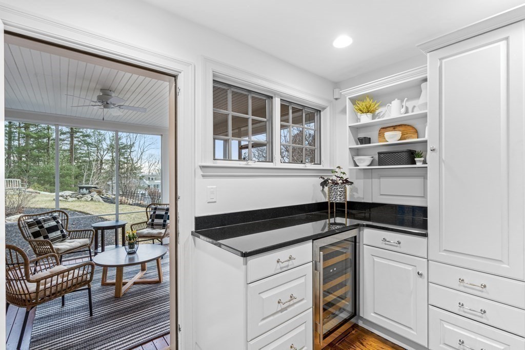 7 Ledgewood Road Winchester, MA 01890 - Photo 13 of 42