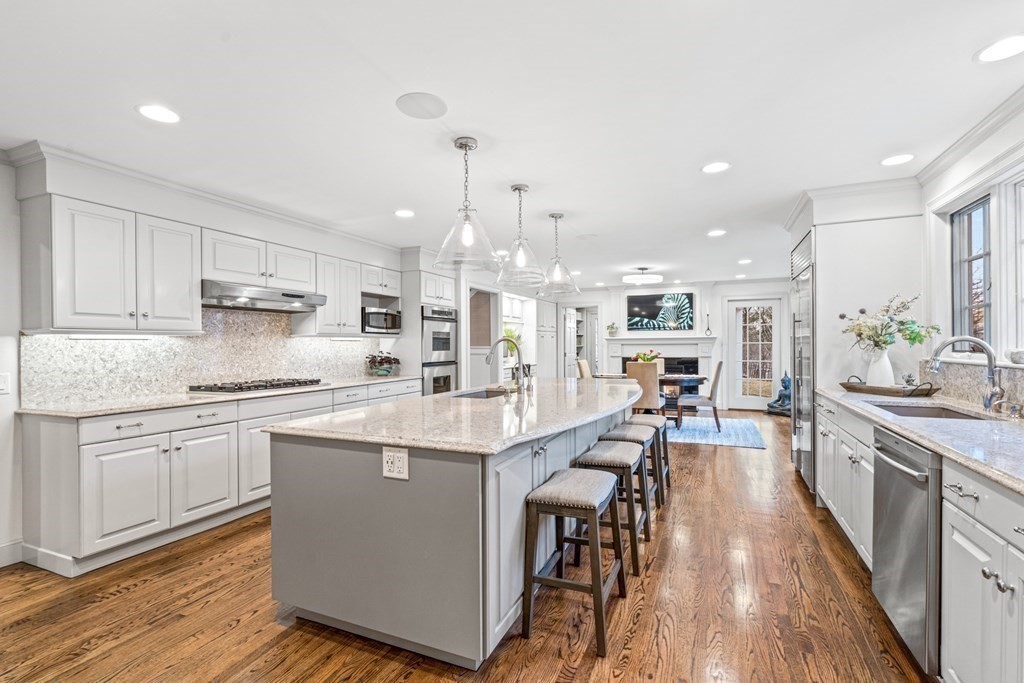 7 Ledgewood Road Winchester, MA 01890 - Photo 9 of 42