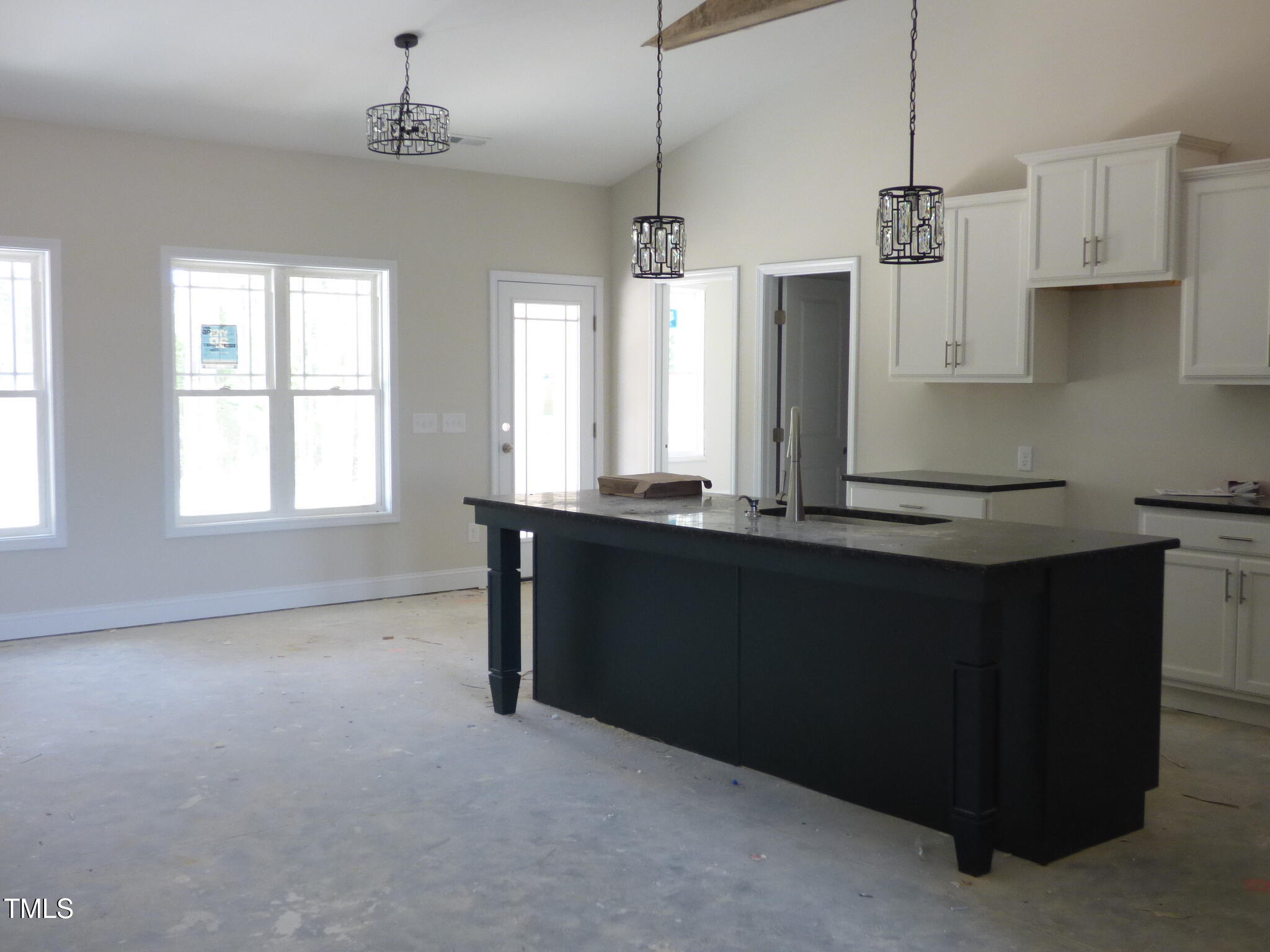 802 Shadetree Road Benson, NC 27504 - Photo 11 of 29 P1120025