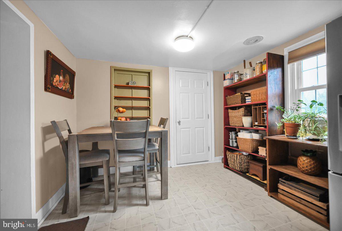 4353 Nusbaum Road Taneytown, MD 21787 - Photo 5 of 60 Kitchen