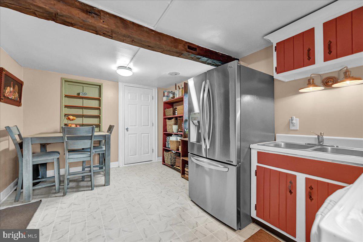 4353 Nusbaum Road Taneytown, MD 21787 - Photo 7 of 60 Kitchen