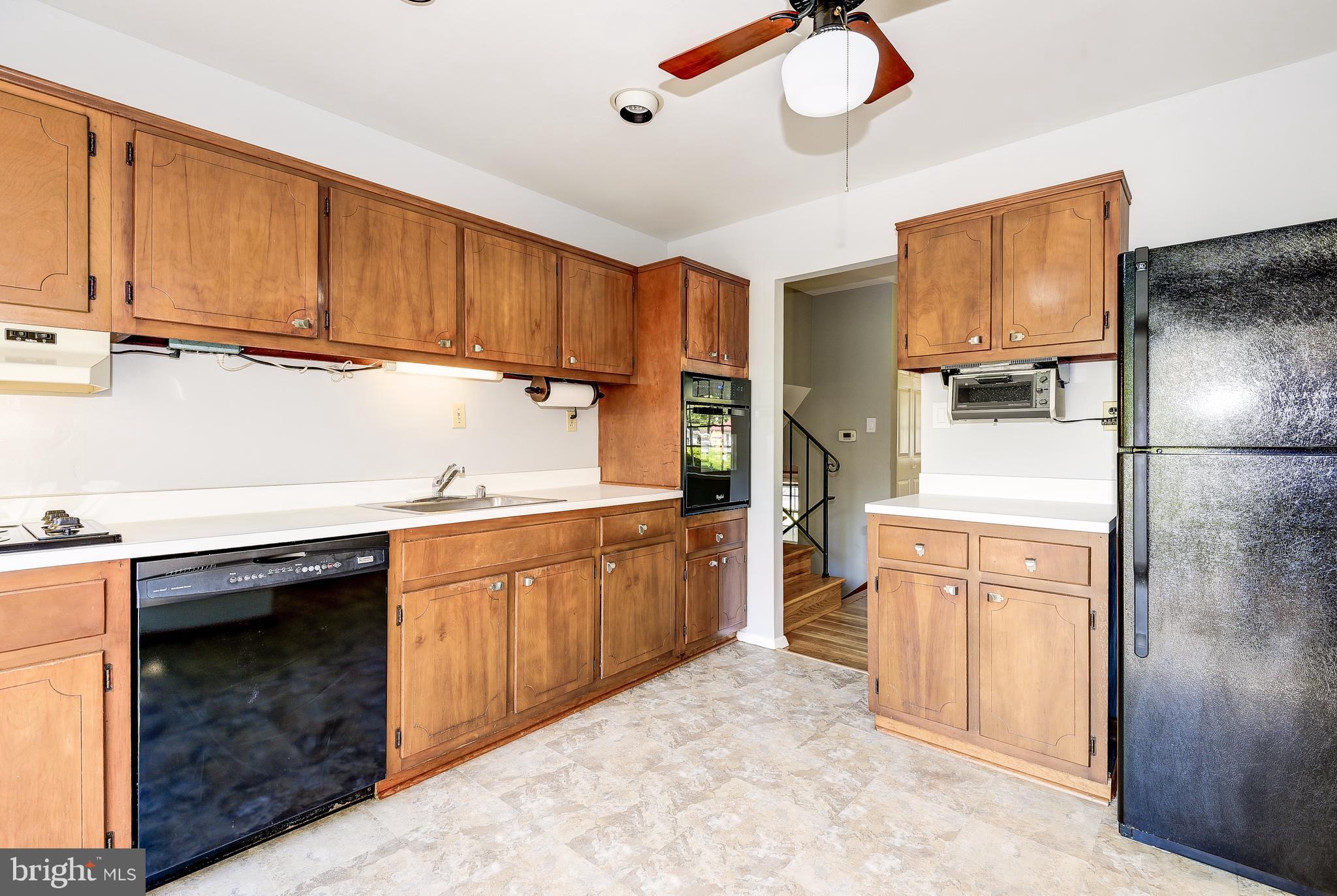 6803 Trexler Road Hyattsville, MD 20784 - Photo 12 of 30 Kitchen