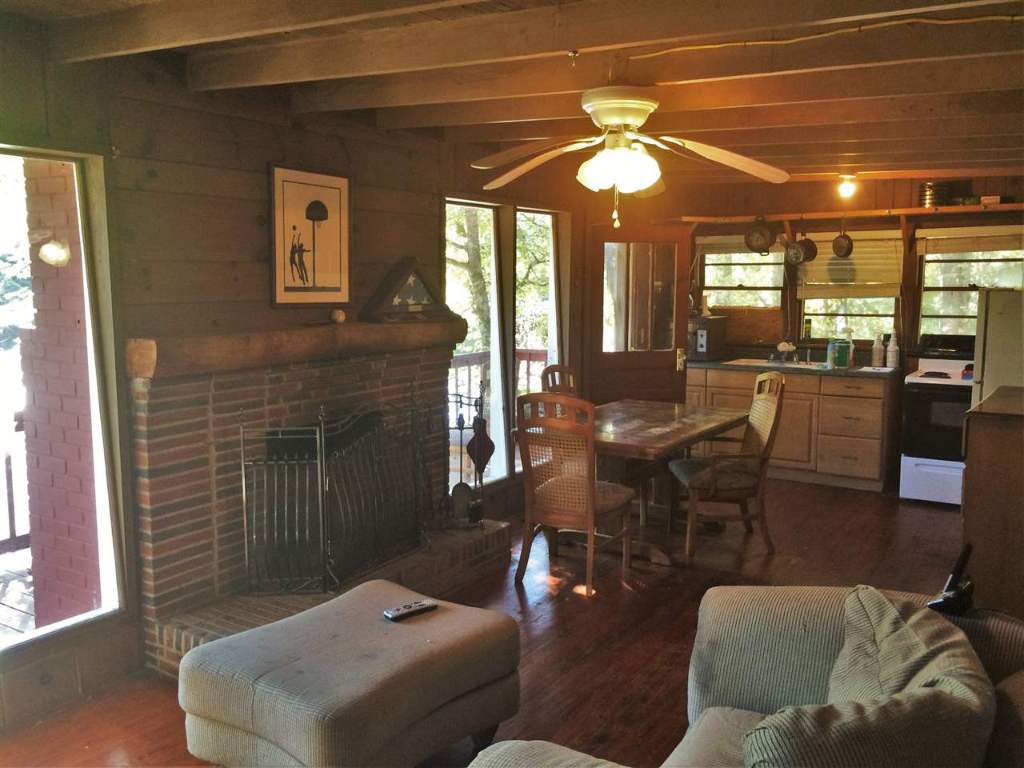257 Lake Cheohee Road Tamassee, SC 29686 - Photo 11 of 35 Gallery Image 11