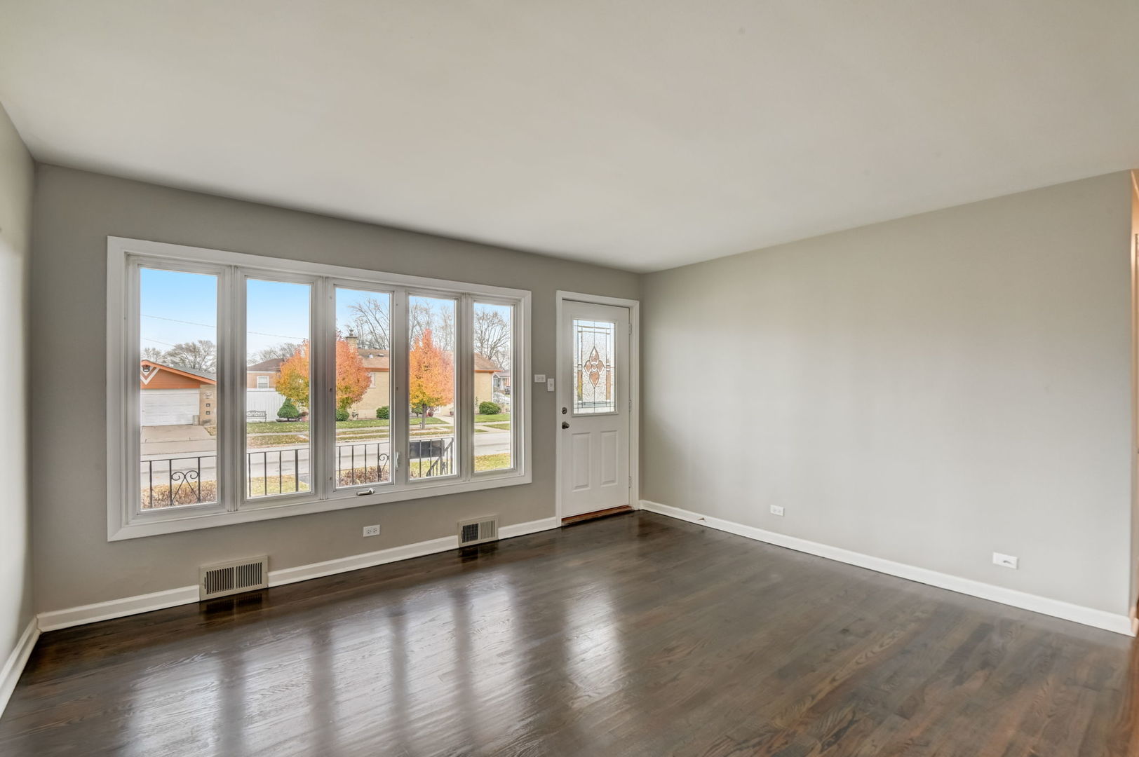 3132 Willow Road South Chicago Heights, IL 60411 - Photo 4 of 26 a view of an empty room with a window