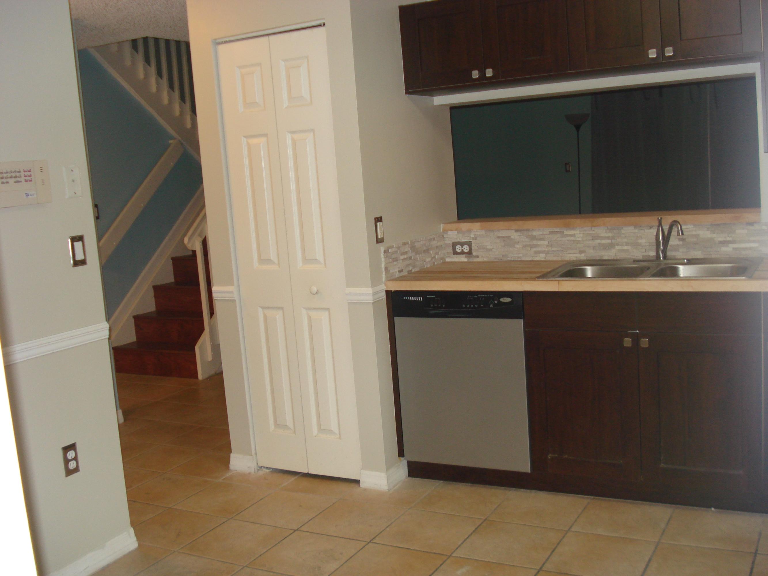 7470 Southwest 163rd Court Miami, FL 33193 - Photo 4 of 19 DSC01476