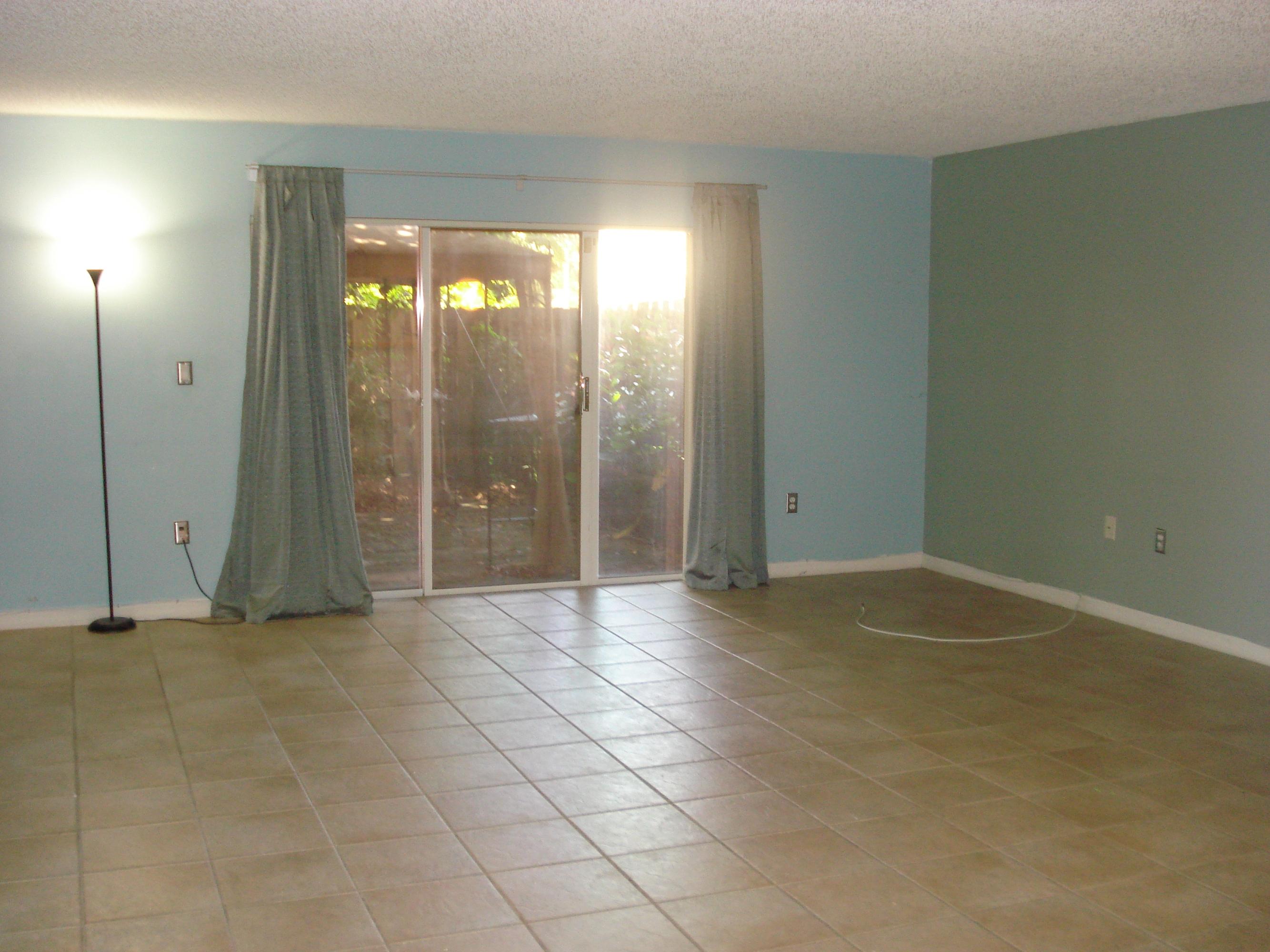 7470 Southwest 163rd Court Miami, FL 33193 - Photo 8 of 19 DSC01478