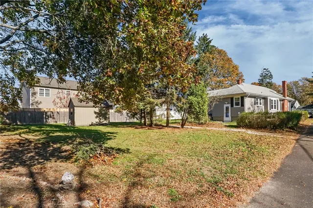 $429,900 | 79 Carpenter Street, Warwick, RI 02886