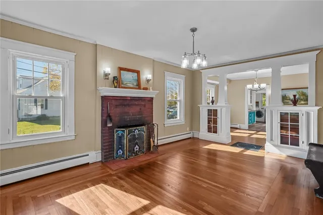 $429,900 | 79 Carpenter Street, Warwick, RI 02886