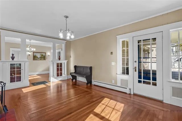 $429,900 | 79 Carpenter Street, Warwick, RI 02886