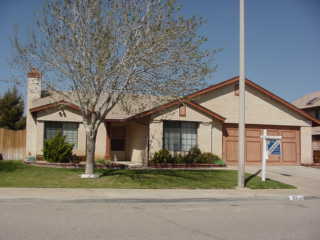 127 Horizon Road Palmdale, CA 93550 - Photo 1 of 1 Primary Photo