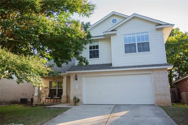 front view of house with a yard