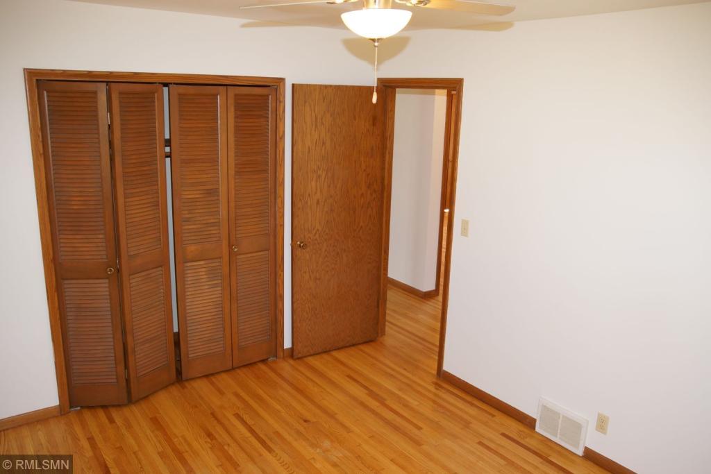 3119 Quarles Road Brooklyn Center, MN 55429 - Photo 14 of 27 Gallery Image 14