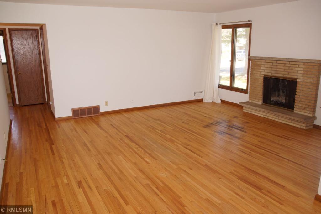 3119 Quarles Road Brooklyn Center, MN 55429 - Photo 6 of 27 Gallery Image 6