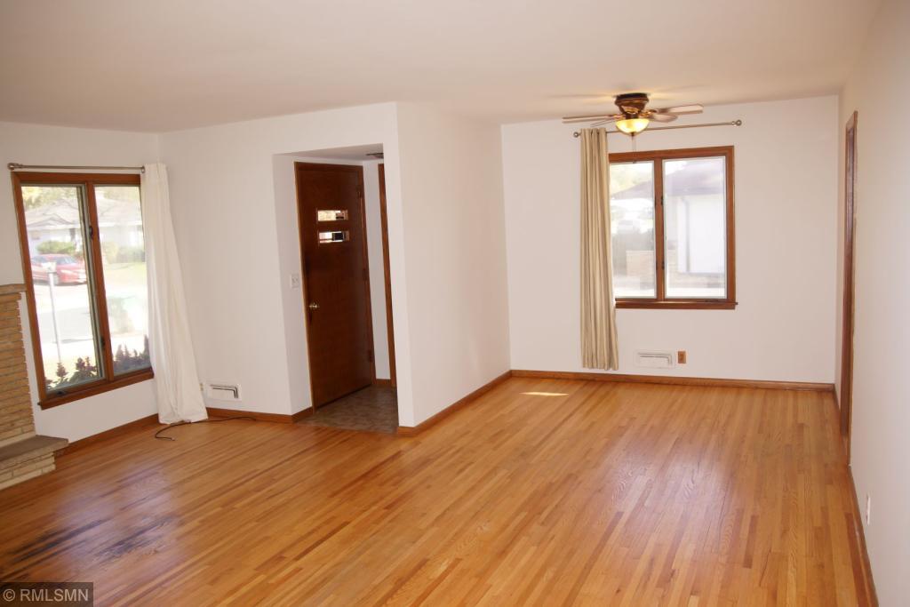 3119 Quarles Road Brooklyn Center, MN 55429 - Photo 7 of 27 Gallery Image 7