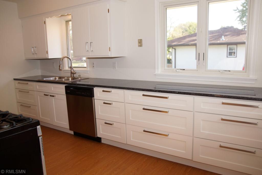 3119 Quarles Road Brooklyn Center, MN 55429 - Photo 10 of 27 Gallery Image 10