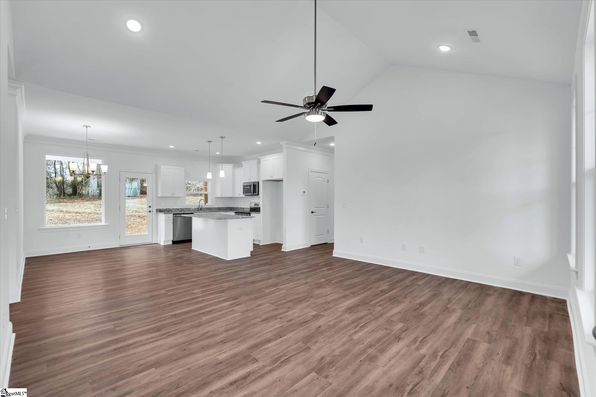 151 Eastview Road Pelzer, SC 29669 - Photo 4 of 28