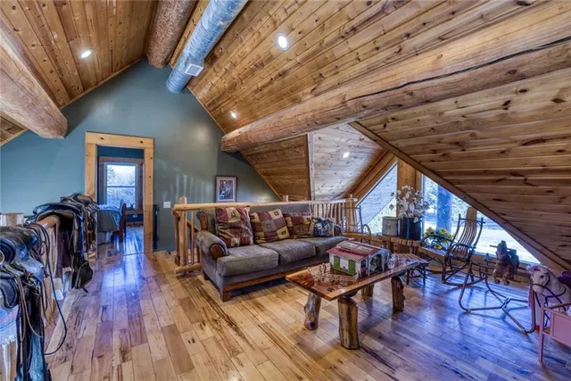 $800,000 | 1244 Southwest 101st Road, Chilhowee, MO 64733