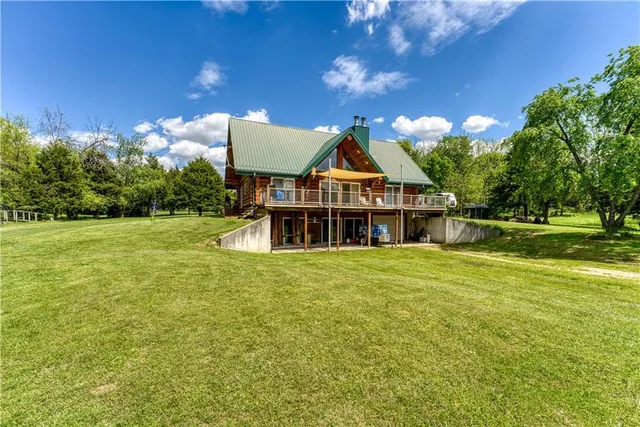 $800,000 | 1244 Southwest 101st Road, Chilhowee, MO 64733