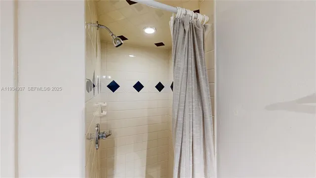 $385,000 | 13292 Southwest 114th Terrace, Miami, FL 33186