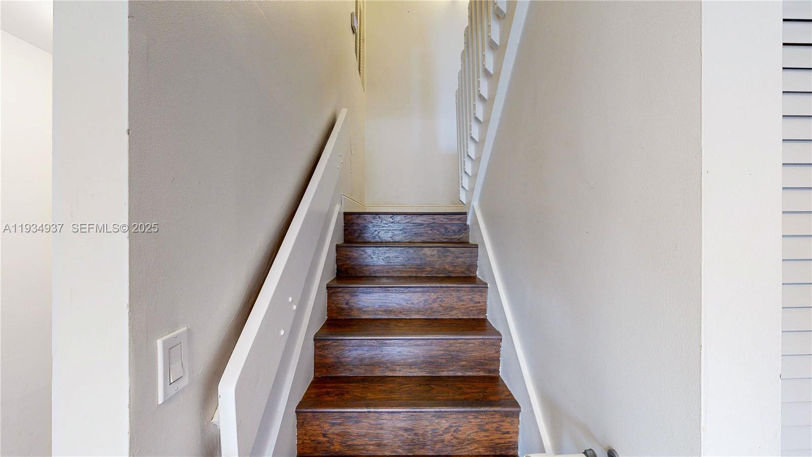 13292 Southwest 114th Terrace Miami, FL 33186 - Photo 19 of 65 a view of entryway