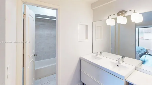 $385,000 | 13292 Southwest 114th Terrace, Miami, FL 33186