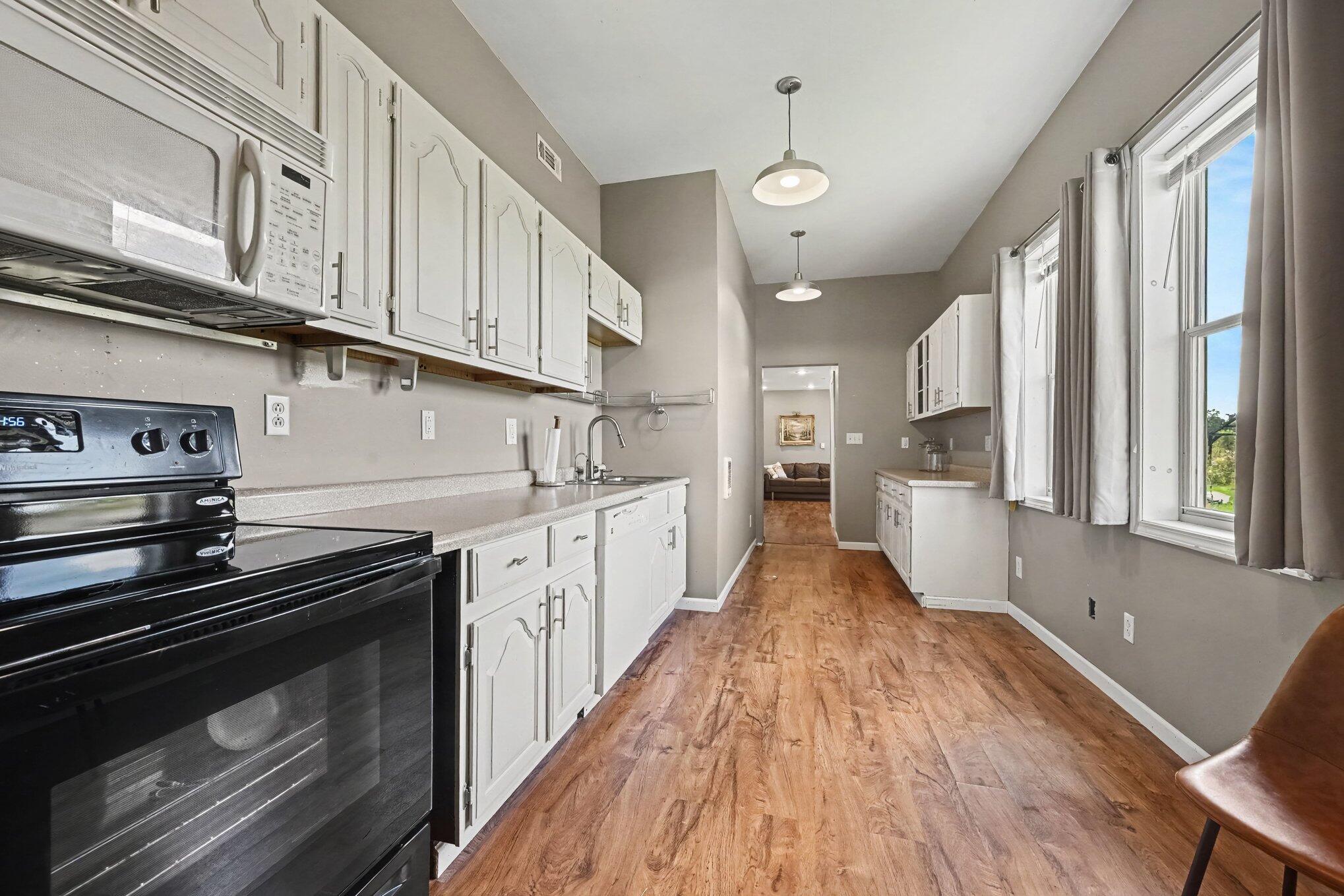 90590 County Road 215 Decatur, MI 49045 - Photo 19 of 34 014_file_4303