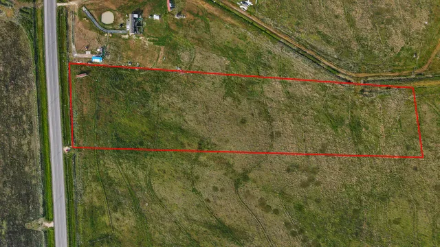 a view of a outdoor space