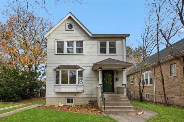 $535,000 | 4721 North Kenton Avenue, Chicago, IL 60630