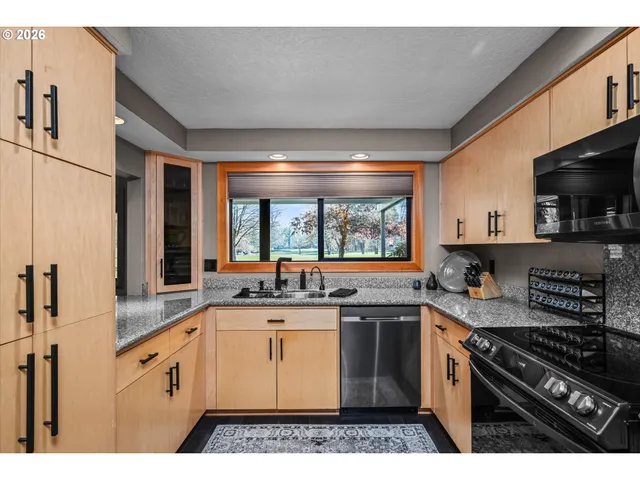 $620,000 | 1133 Spyglass Drive, Eugene, OR 97401