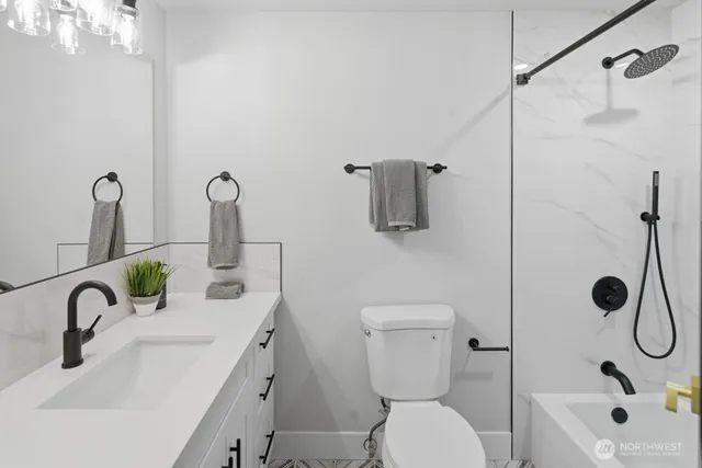 $1,099,950 | 10704 Northeast 200th Place, Bothell, WA 98011