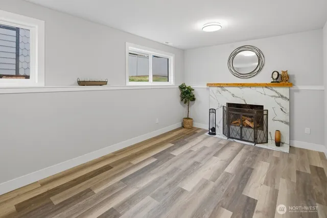 $1,099,950 | 10704 Northeast 200th Place, Bothell, WA 98011