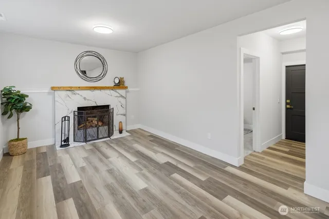 $1,099,950 | 10704 Northeast 200th Place, Bothell, WA 98011