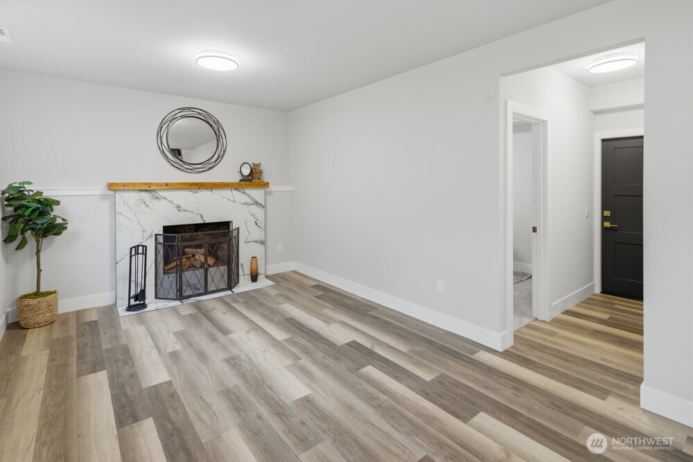 10704 Northeast 200th Place Bothell, WA 98011 - Photo 28 of 40