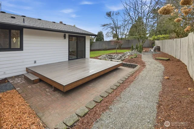 $1,099,950 | 10704 Northeast 200th Place, Bothell, WA 98011