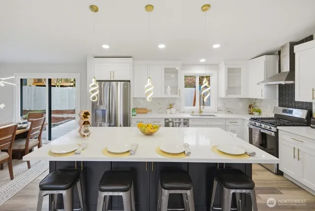 $1,099,950 | 10704 Northeast 200th Place, Bothell, WA 98011