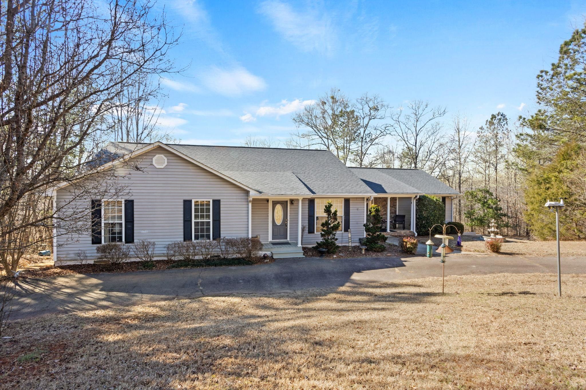 132 Englewood Drive Inman, SC 29349 - Photo 2 of 41 Gallery Image 2