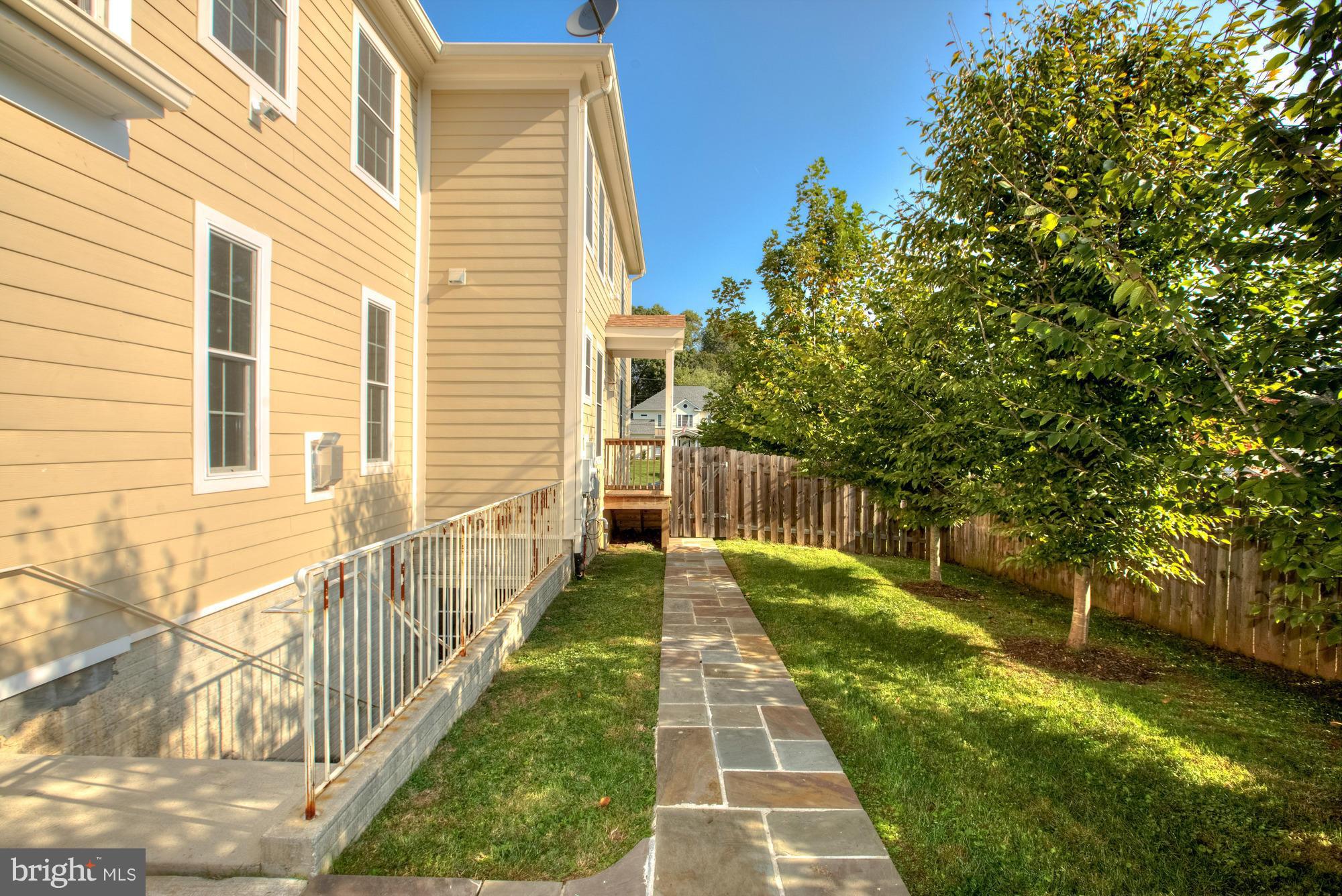 6413 Divine Street McLean, VA 22101 - Photo 26 of 30 Side Exterior