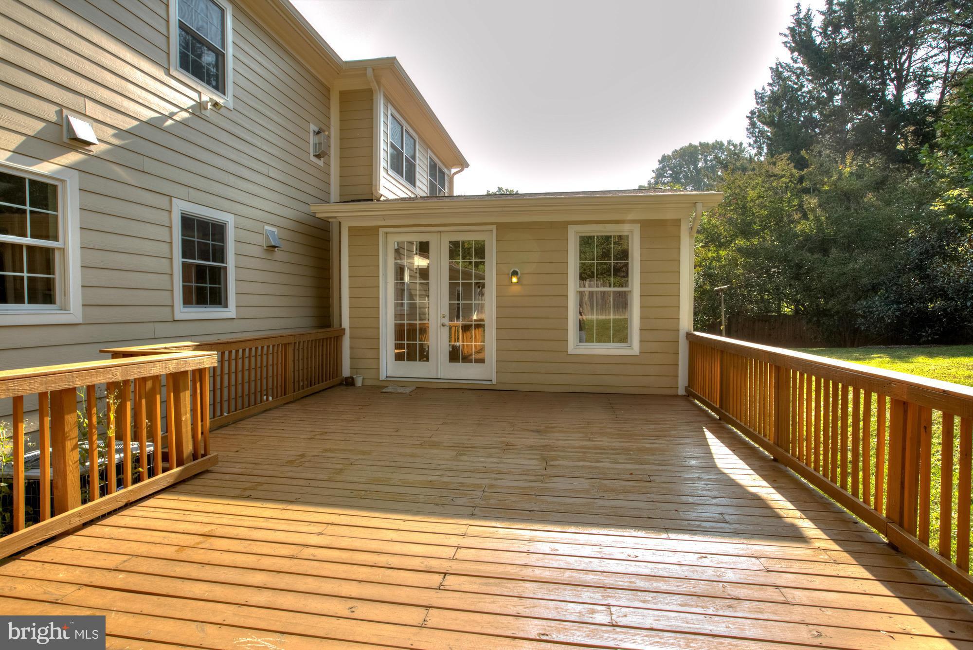 6413 Divine Street McLean, VA 22101 - Photo 27 of 30 Rear Deck