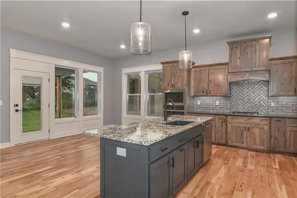 $756,000 | 6004 Apache Drive, Shawnee, KS 66226