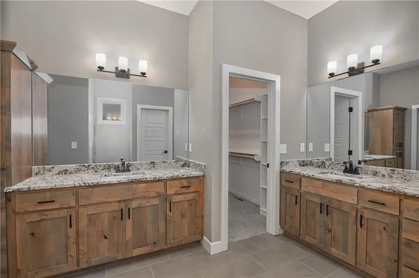 $756,000 | 6004 Apache Drive, Shawnee, KS 66226