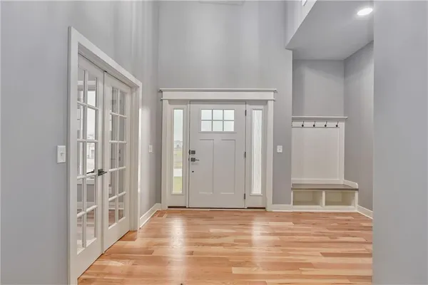 $756,000 | 6004 Apache Drive, Shawnee, KS 66226