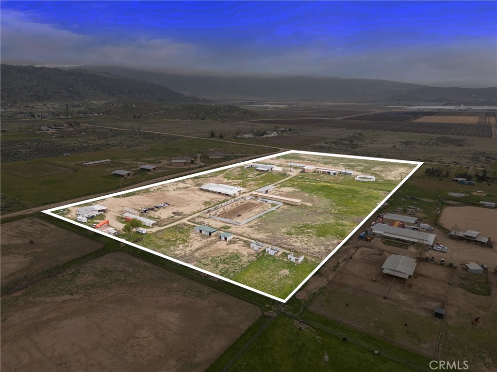 20411 Pegasus Street Tehachapi, CA 93561 - Photo 17 of 37