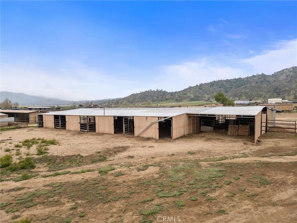 20411 Pegasus Street Tehachapi, CA 93561 - Photo 31 of 37