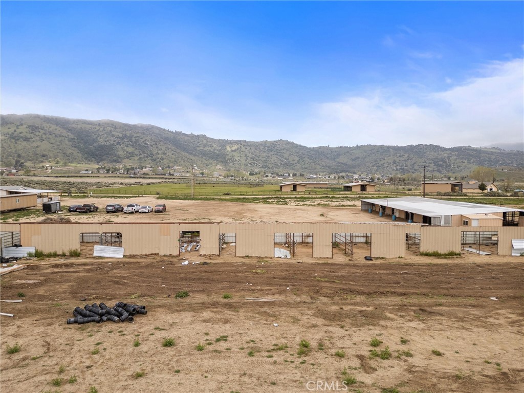 20411 Pegasus Street Tehachapi, CA 93561 - Photo 32 of 37