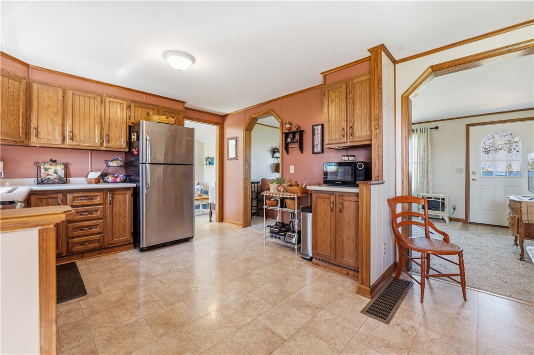 14472 Puzzey Road Albion, NY 14411 - Photo 22 of 50 Country Kitchen