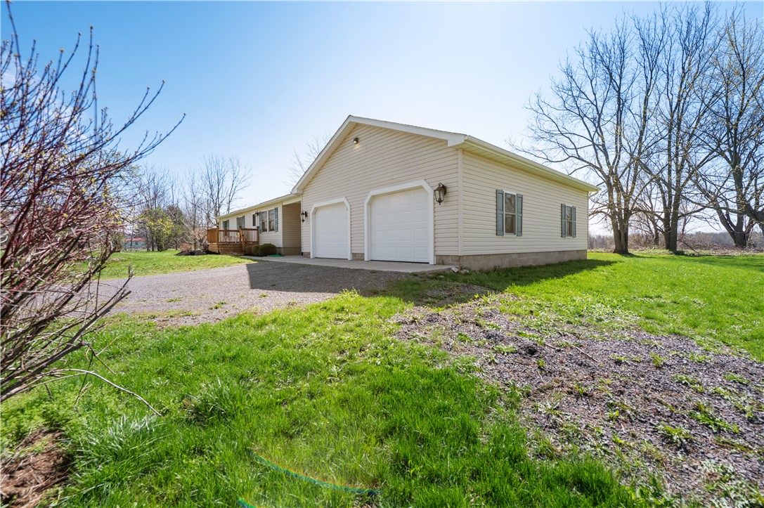 14472 Puzzey Road Albion, NY 14411 - Photo 5 of 50