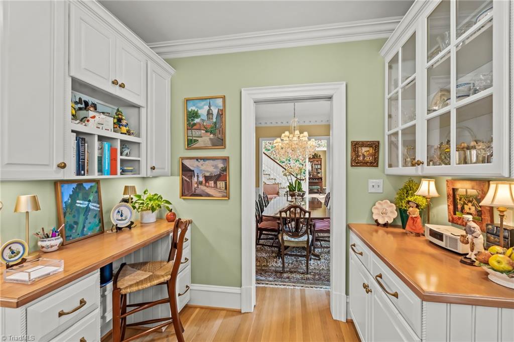 1212 Sturbridge Avenue High Point, NC 27262 - Photo 18 of 44