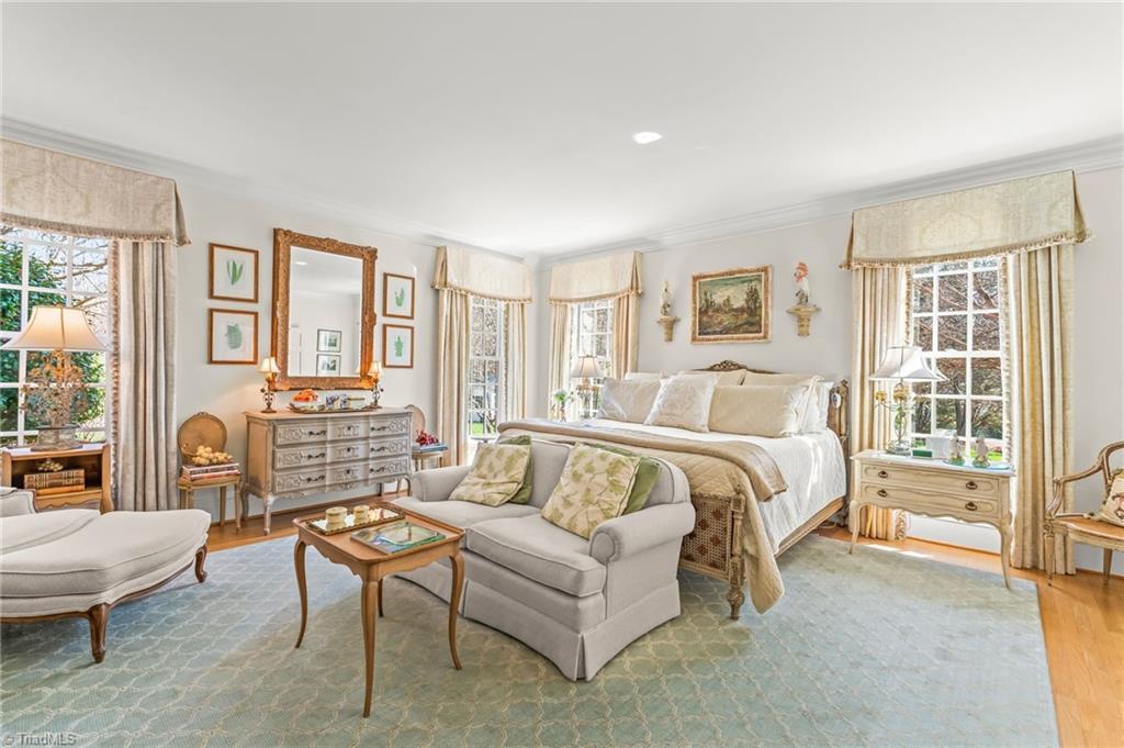 1212 Sturbridge Avenue High Point, NC 27262 - Photo 21 of 44 Primary bedroom
